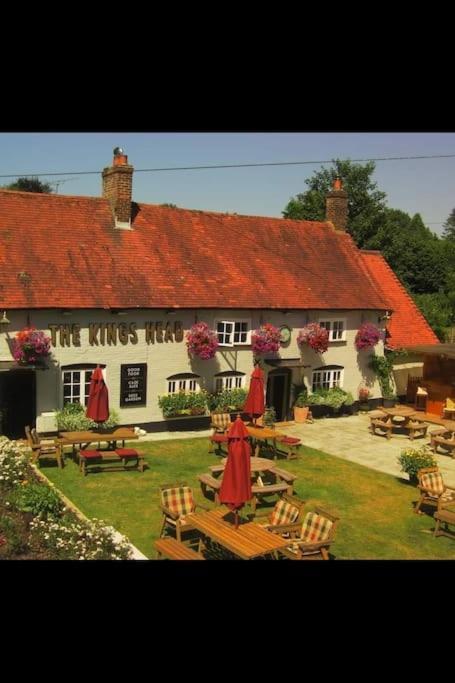 The Swish - New Forest Get Away Redlynch  Zewnętrze zdjęcie